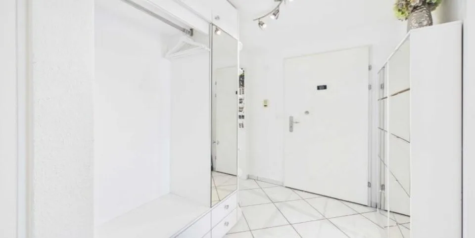 ***Bright 4.5-room apartment with balcony***
