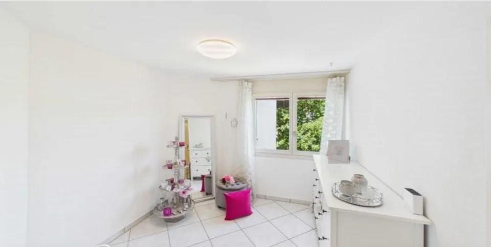 ***Bright 4.5-room apartment with balcony***