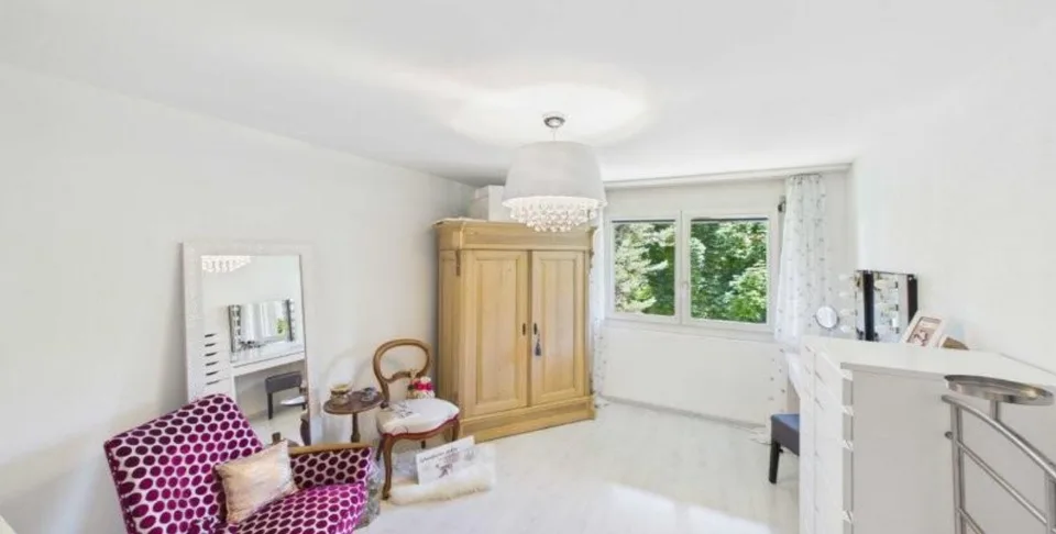 ***Bright 4.5-room apartment with balcony***