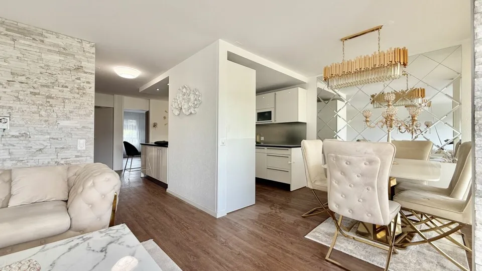 Grosszügige 4.5-Zimmer Wohnung im beliebten Holenacker-Quartier