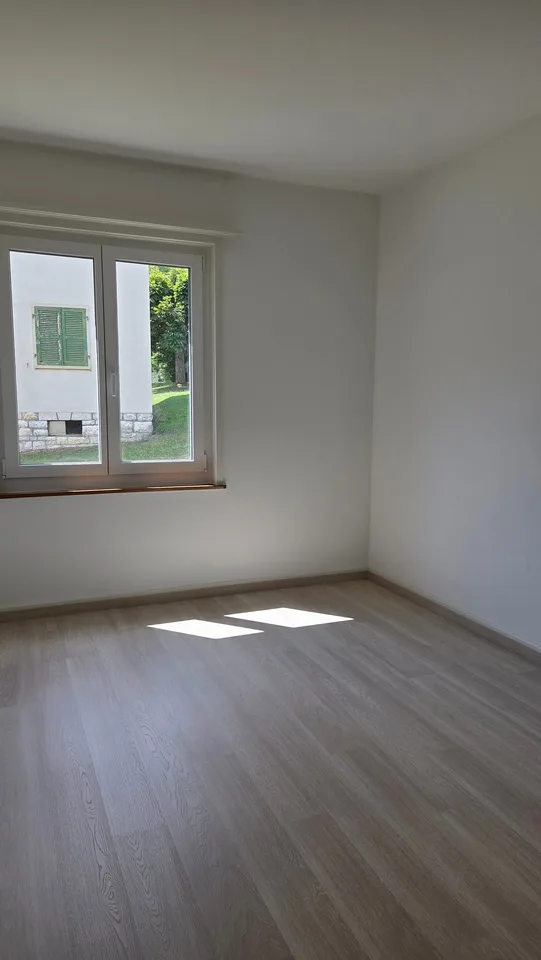 Appartamento situato in un piccolo edificio con 4 alloggi.