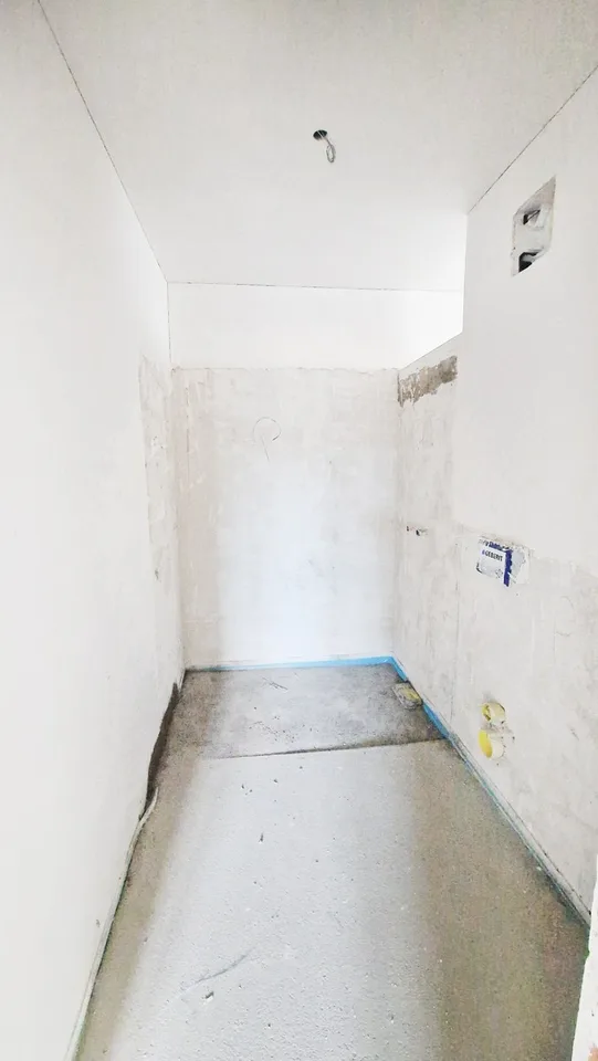 Neue 4,5-Zimmer-Wohnung im modernen Stil mit Veranda und großem privatem Garten