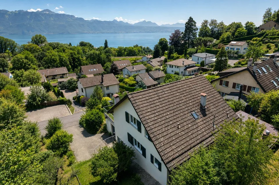 Villa indipendente di 6,5 locali con panorama sul Lago di Ginevra e le Alpi