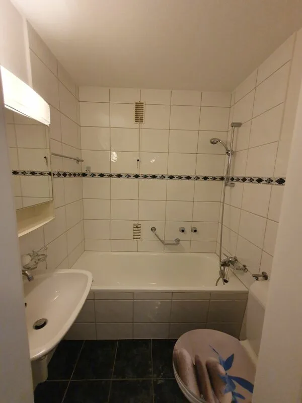Nachmieter gesucht.