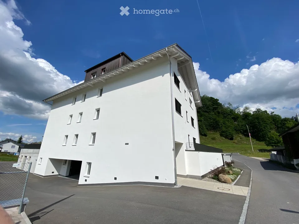 Appartamento di 4½ locali in una casa multifamiliare