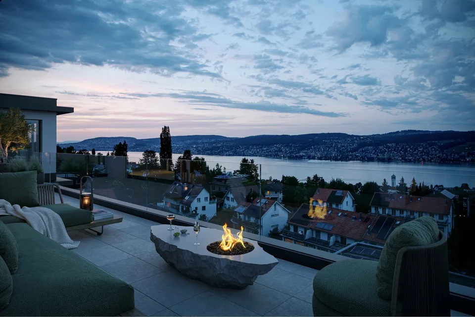 Exklusives Penthouse mit atemberaubendem See- und Alpenblick