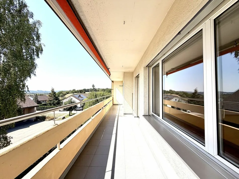 Top maintained 3.5-room apartment in Flumenthal!
