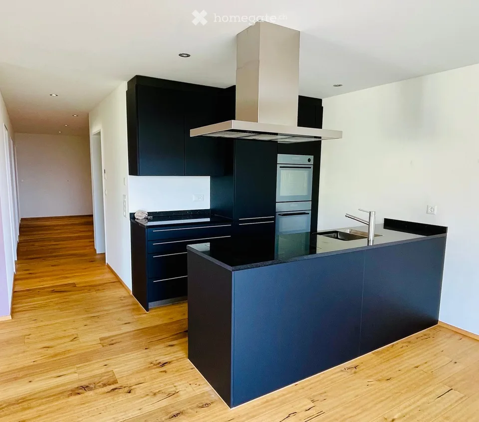 Elegante, helle 4.5-Zimmer-Wohnung mit traumhaftem Alpenpanorama und Seesicht in Dürnten