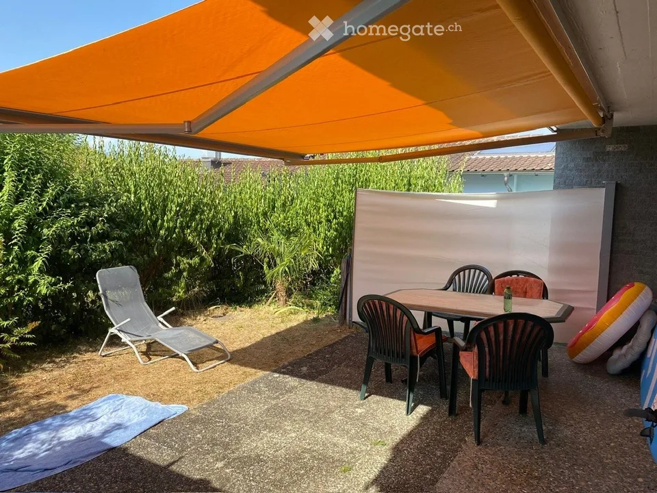 Charmantes 2.5-Zimmer-Doppelhaushälfte in Lüscherz – Seenähe und Idylle pur