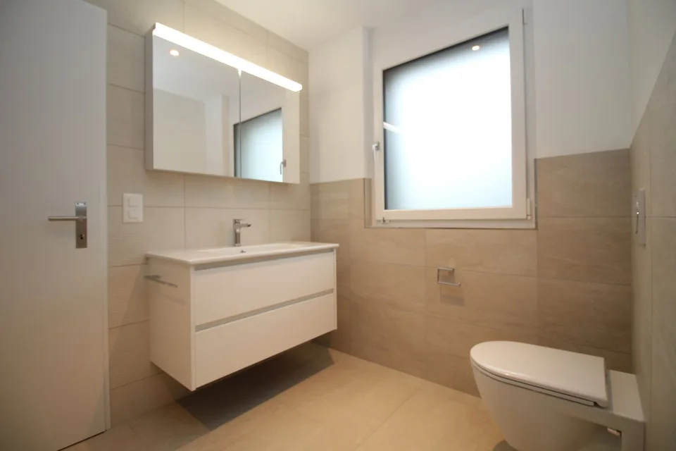 Appartement moderne 2.5 pièces dans un immeuble neuf à Siglistorf
