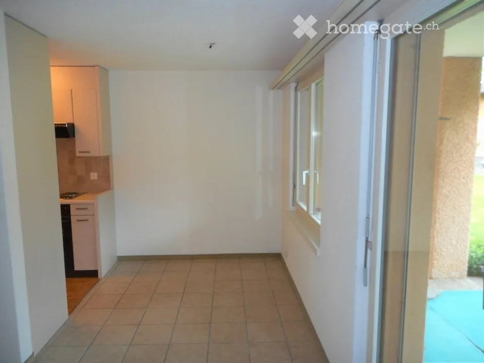 Am Südrand von Bassersdorf grosse 2 1/2 Zr-Wohnung nach Vereinbarung