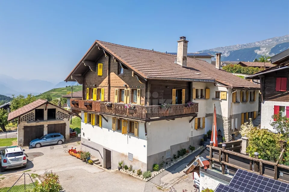 Bella casa ristrutturata con giardino