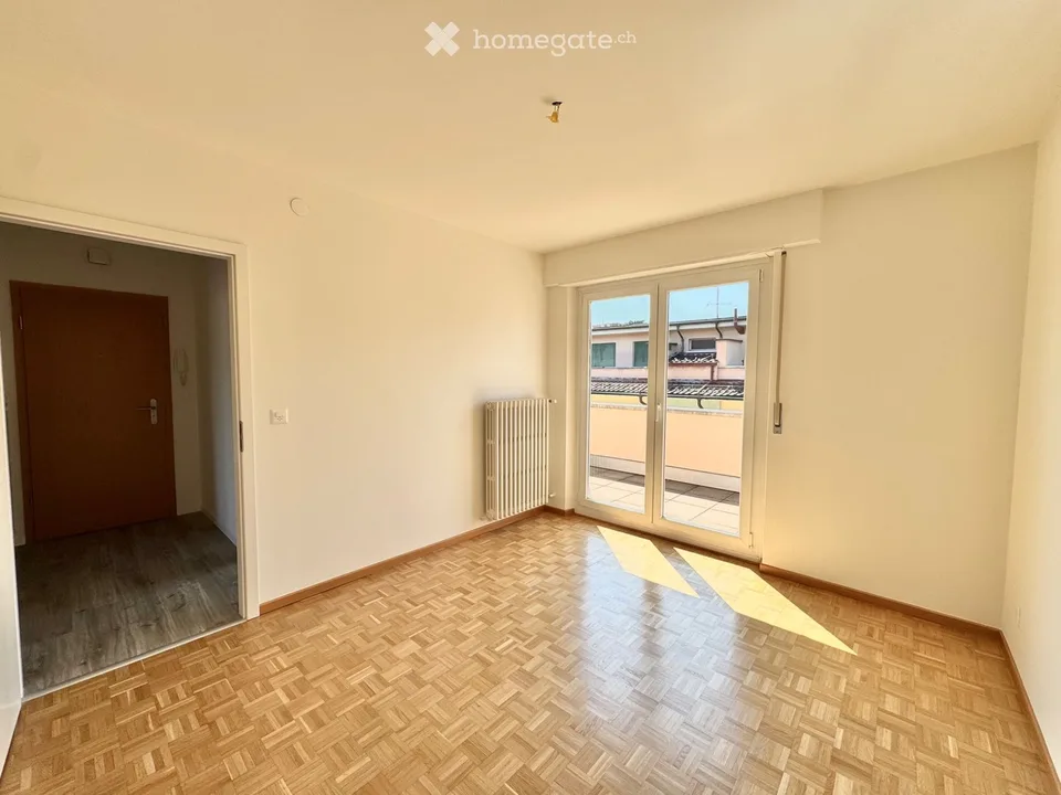 Appartement mansardé 2.5 pièces à Massagno