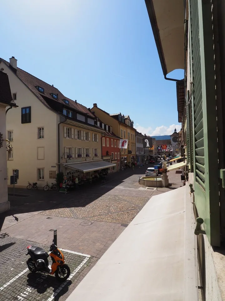 Zu vermieten eine Grosszügige 6.5 Zimmer Duplex-/Maisonette-Wohnung im Stedtli Laufen.