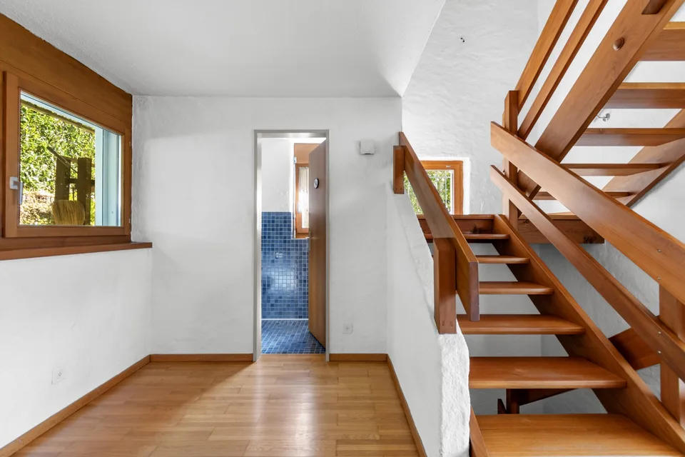 Casa unifamiliare indipendente con grande giardino