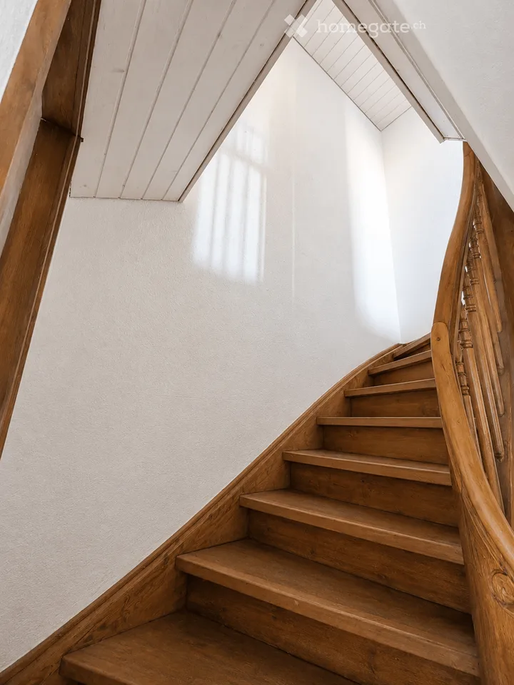Casa di due famiglie affascinante di 4,5 locali a Huttwil – disponibile immediatamente!
