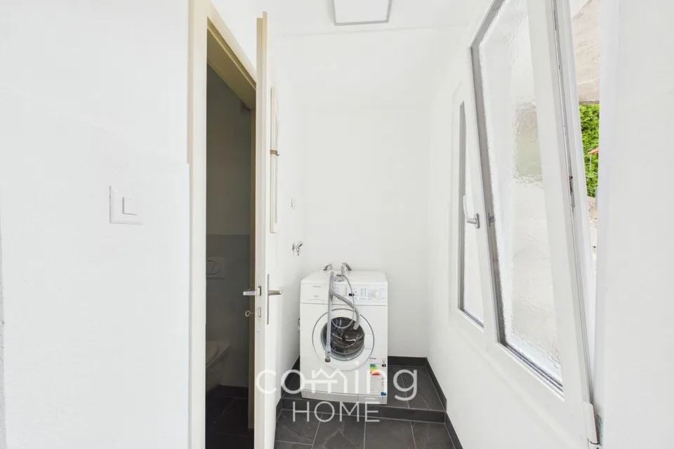 Appartement de 4 pièces rénové à Eggerberg avec balcon ensoleillé