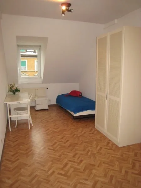 Möbliertes einfaches Zimmer (41) in neuen Trendquartier