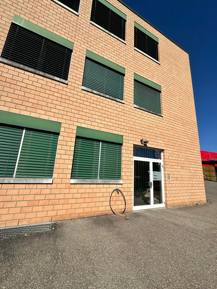 Espace de bureau flexible à louer : 1 - 3 bureaux avec divers extras à Füllinsdorf