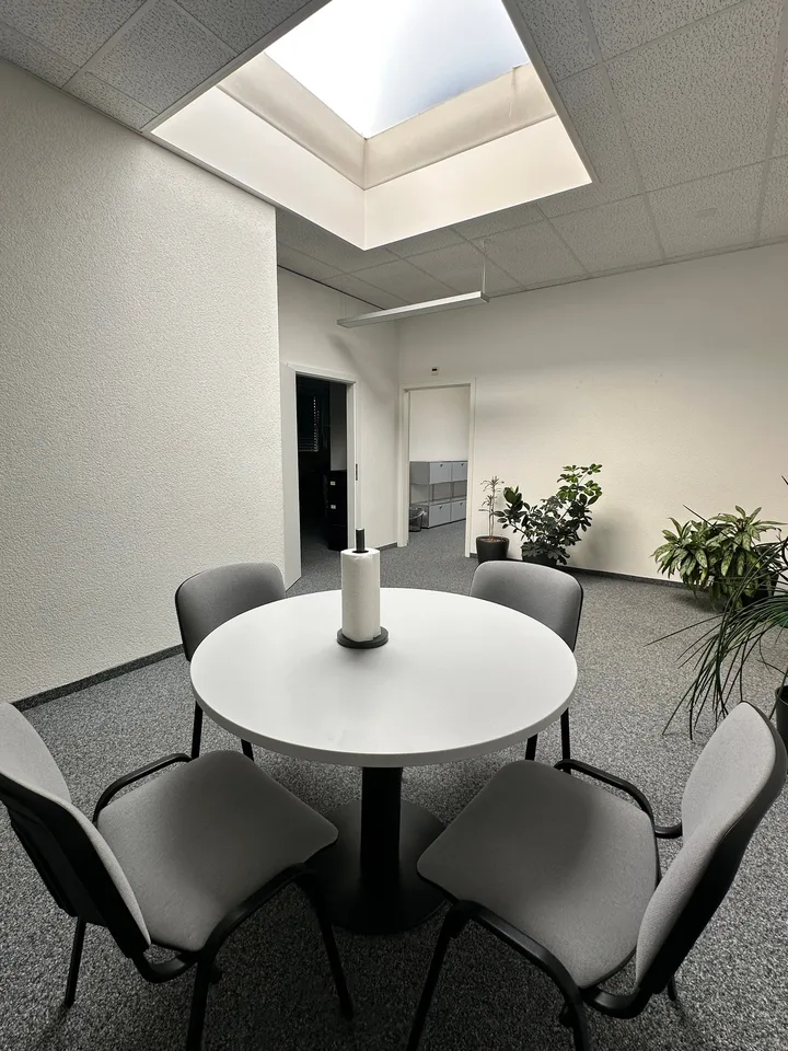 Espace de bureau flexible à louer : 1 - 3 bureaux avec divers extras à Füllinsdorf
