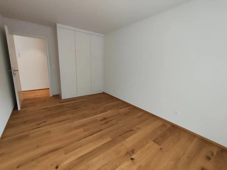 Prächtiges Dachgeschoss-Apartment mit 3,5 Zimmern in Leuk – Neu, hell