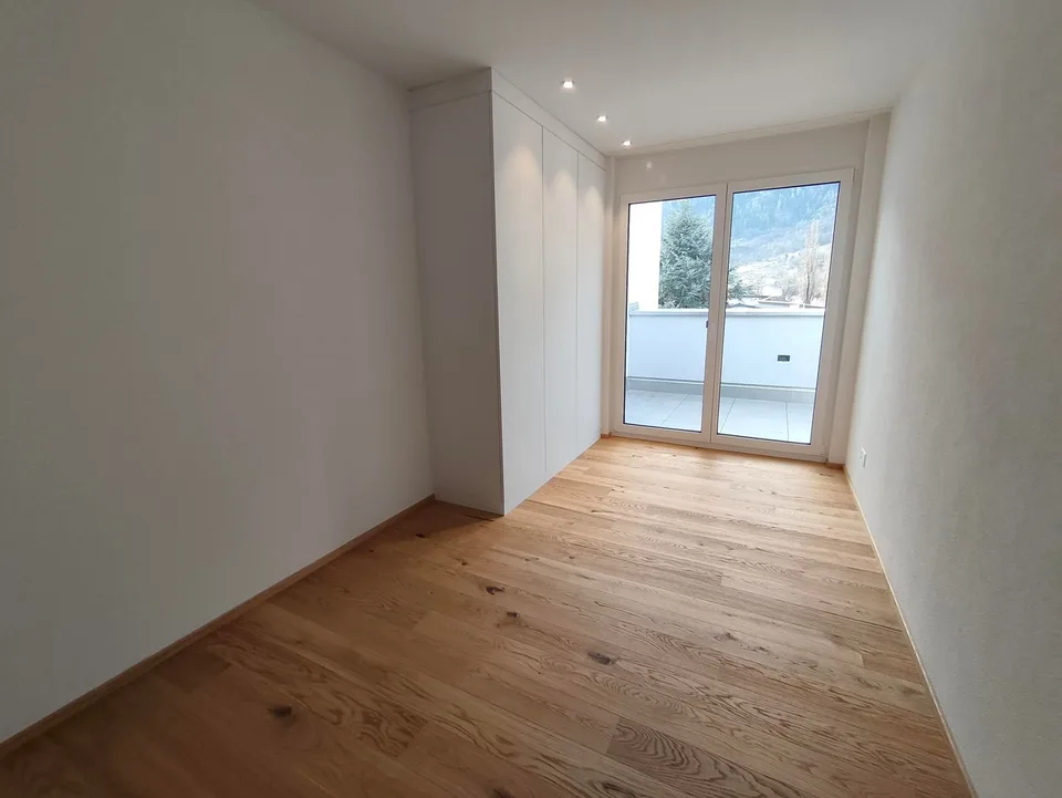 Prächtiges Dachgeschoss-Apartment mit 3,5 Zimmern in Leuk – Neu, hell