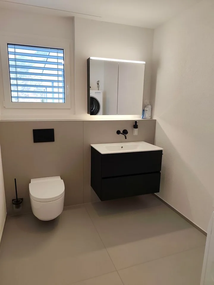 Prächtiges Dachgeschoss-Apartment mit 3,5 Zimmern in Leuk – Neu, hell