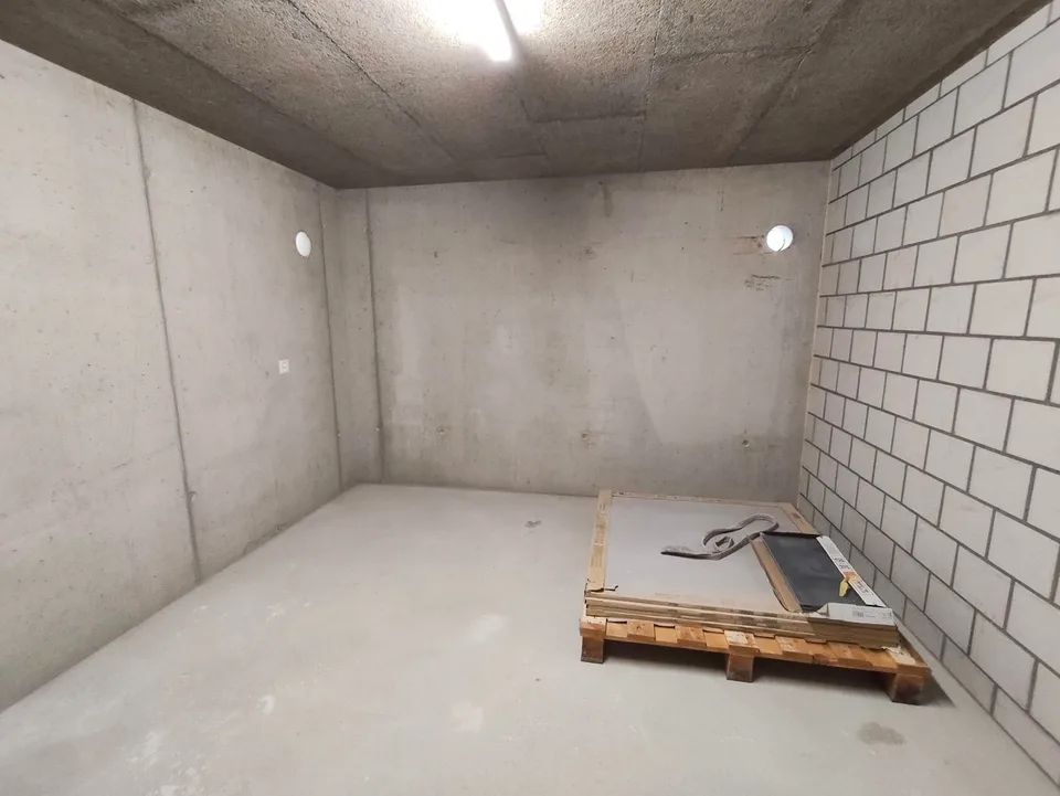 Prächtiges Dachgeschoss-Apartment mit 3,5 Zimmern in Leuk – Neu, hell