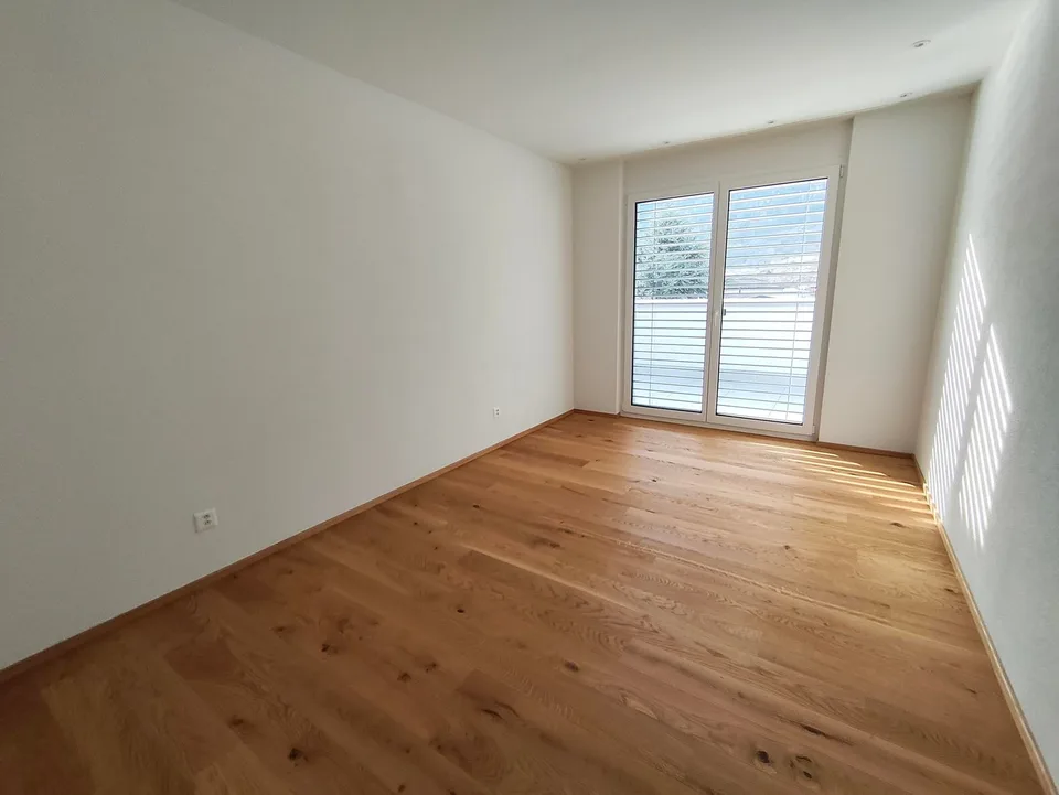 Prächtiges Dachgeschoss-Apartment mit 3,5 Zimmern in Leuk – Neu, hell