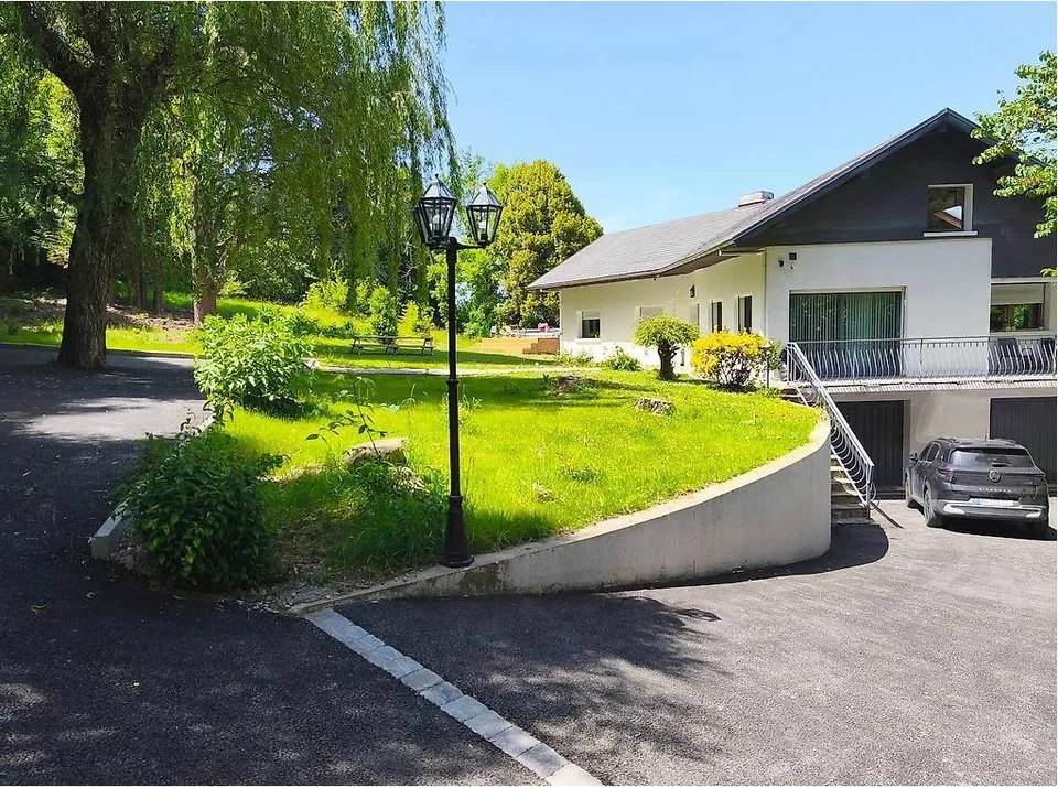 Außergewöhnliches Anwesen - Haut Vétraz-Monthoux – Foto 2 von 13