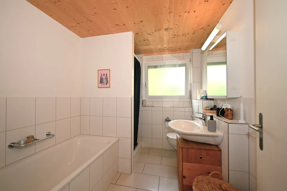 Attraktives Wohnhaus/Mehrgenerationenhaus an begehrter Wohnlage in Arlesheim