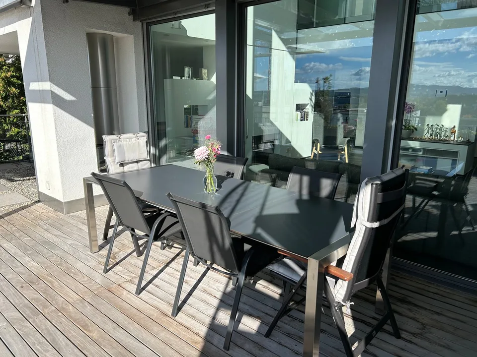 Moderne und stillvoll möblierte Zimmer zu vermieten