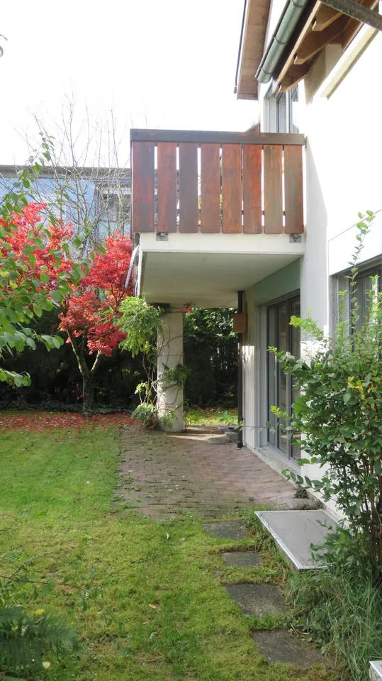 Moderne, lichtdurchflutete Wohlfühloase mit Garten & Cheminée an begehrter Lage in Winterthur