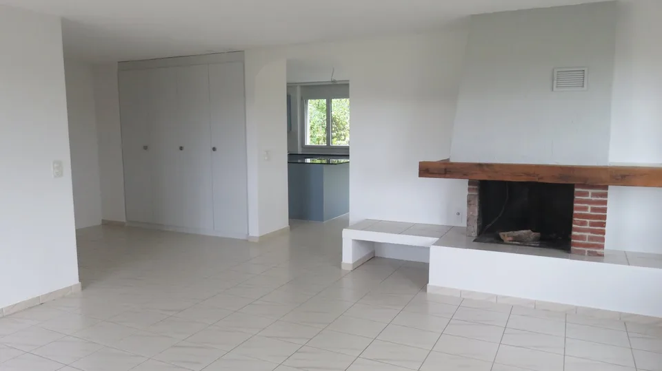 Moderne, lichtdurchflutete Wohlfühloase mit Garten & Cheminée an begehrter Lage in Winterthur