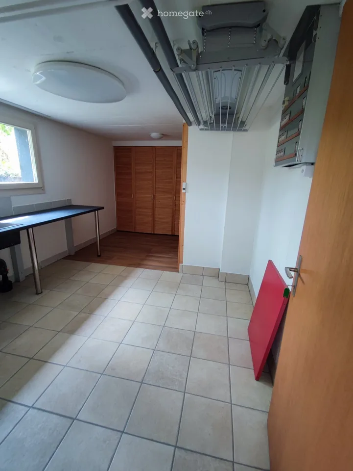 Spacious 3.5-room apartment with terrace in Breitenbach