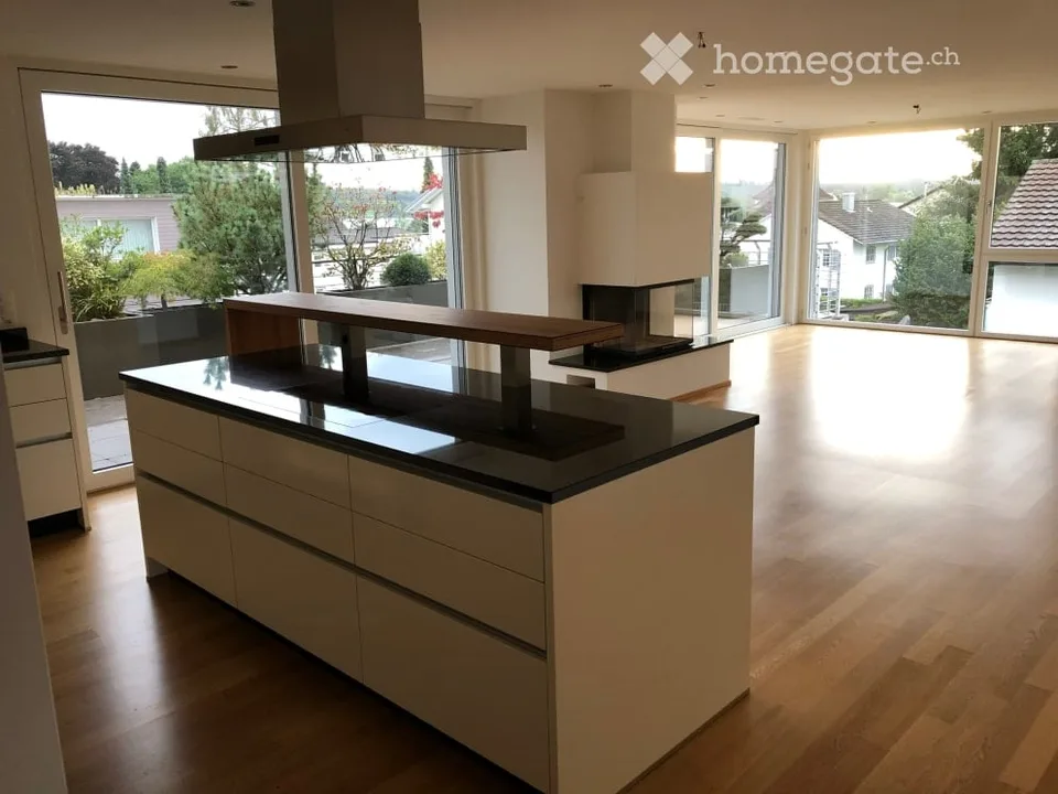 Beautiful attic apartment in prime location by the lake in Pfäffikon