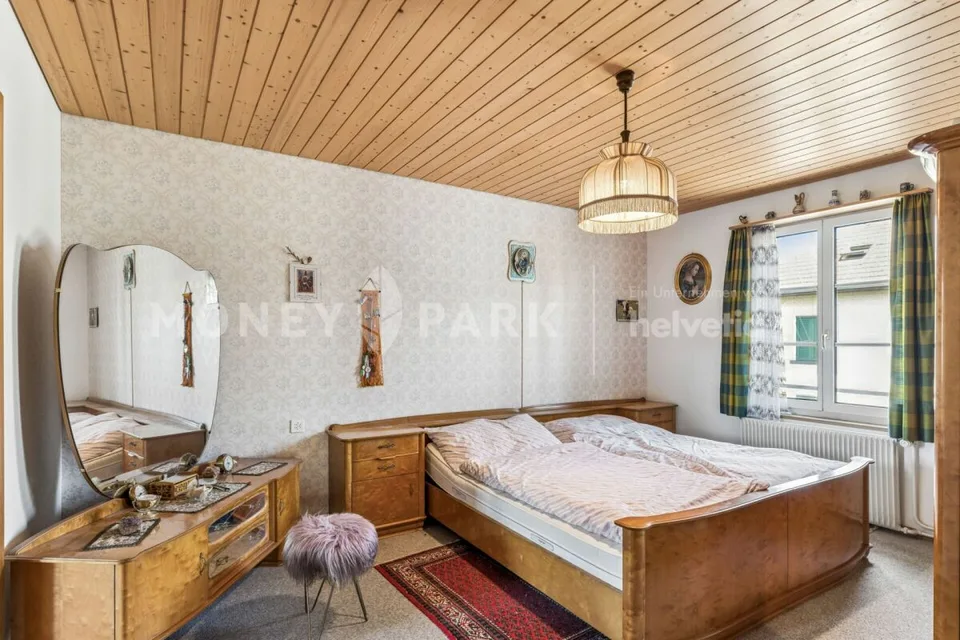 Casa a schiera di 6 locali con molto potenziale