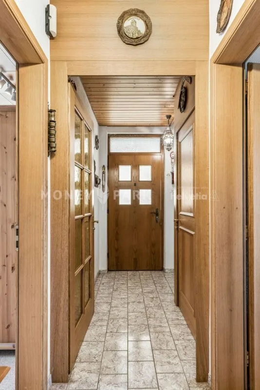 Casa a schiera di 6 locali con molto potenziale