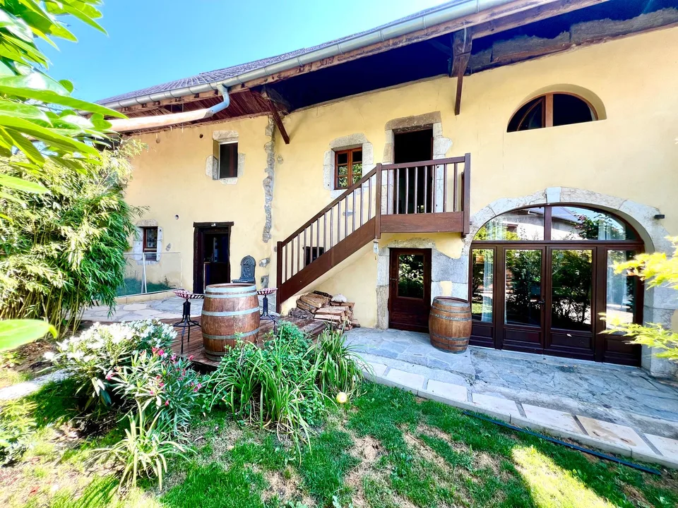 Renovated character house in Sillingy