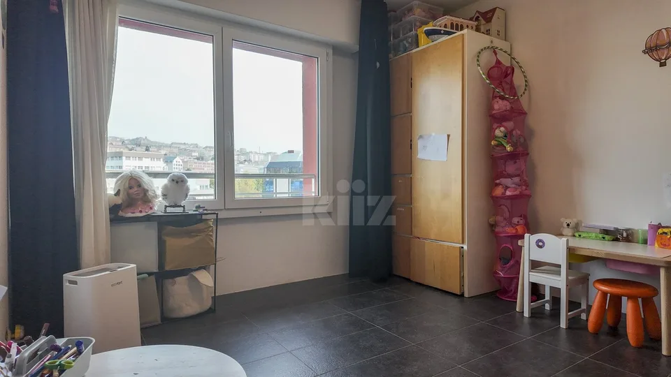 Beautiful crossing apartment with balcony