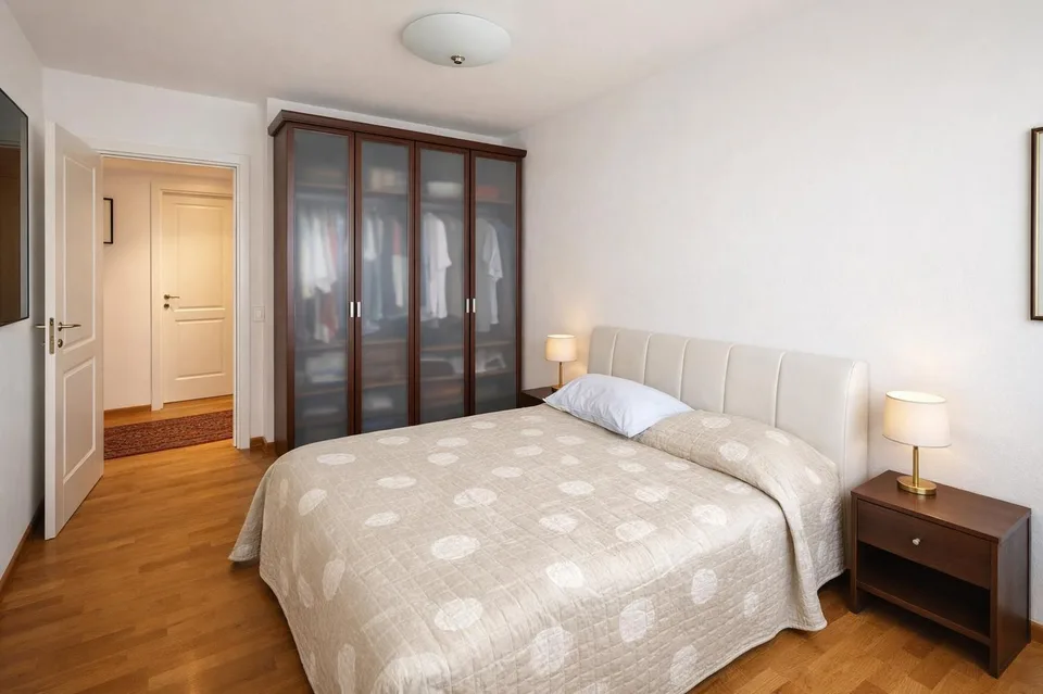 Refined 3.5-room apartment with covered terrace and premium finishes.