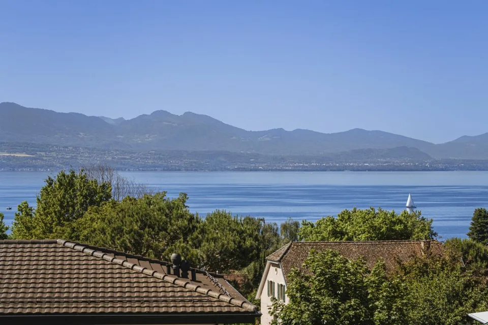 Sublime attique face au lac