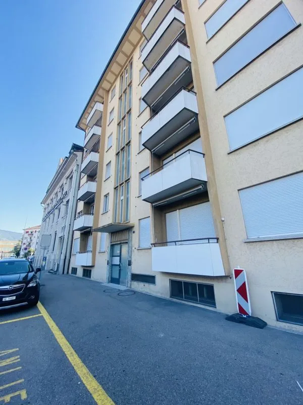 Seconda occupazione appartamento 2.5 locali con balcone e cantina (1012)