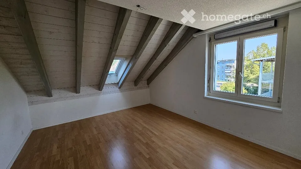 Charming 4.5-room maisonette apartment in Effretikon