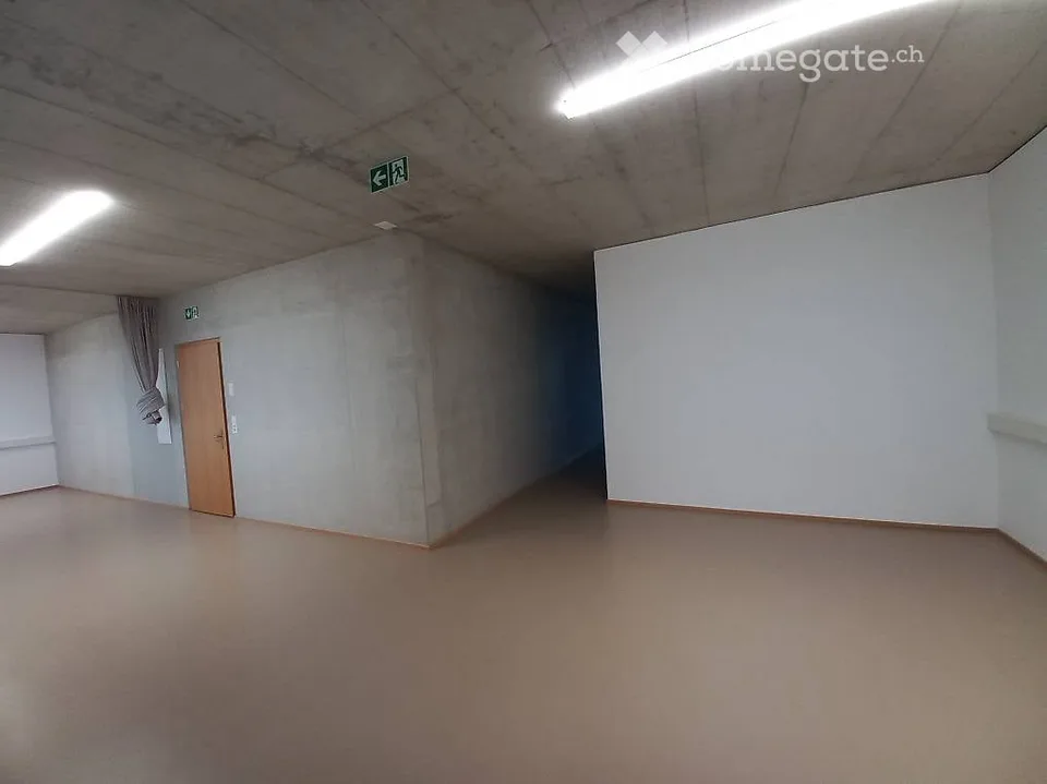 Bureau moderne à louer à Morat – 80 m², 2ème étage