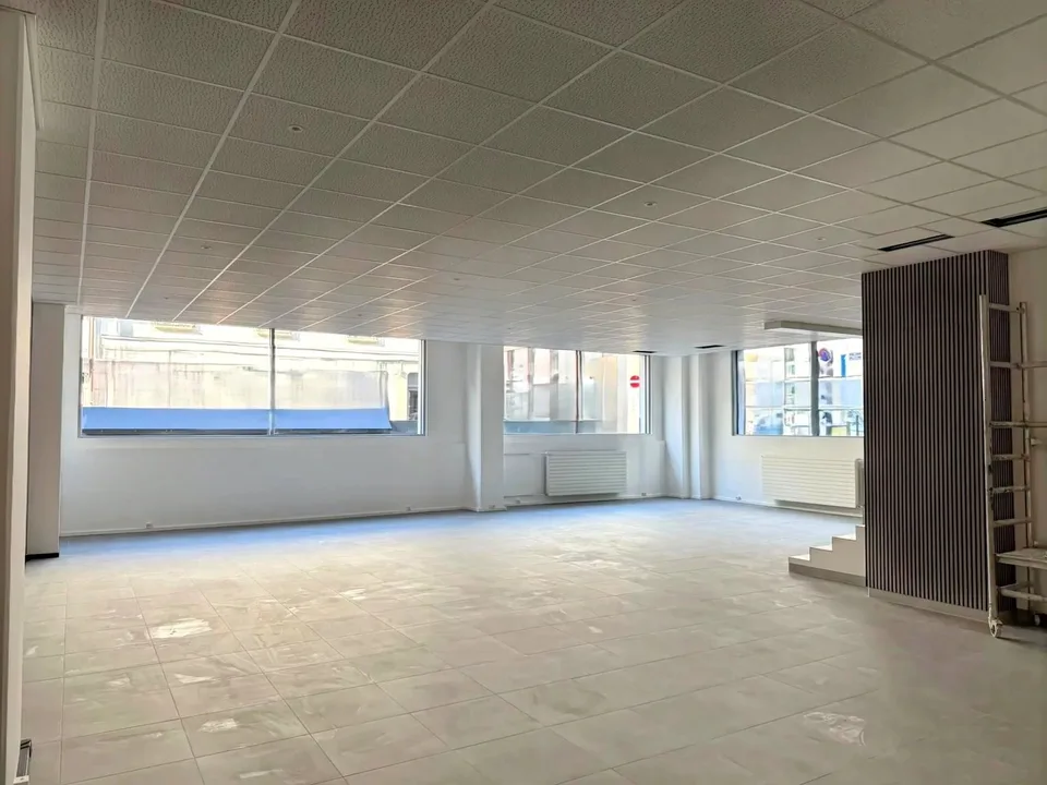Kommerzielle Arkade, Verkauf als Unternehmen oder in persönlichem Namen