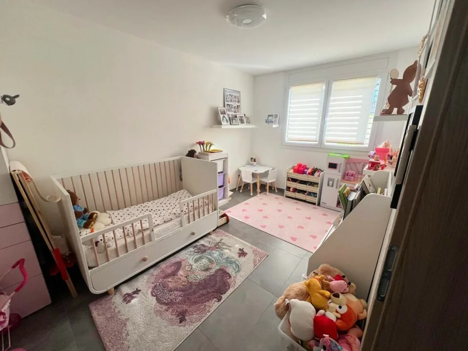 EXCELLENT OPPORTUNITY: 4.5 ROOMS WITH PRIVATE GARDEN