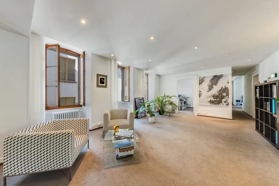 RARE OPPORTUNITY - Rental property in the heart of Vevey - mixed use