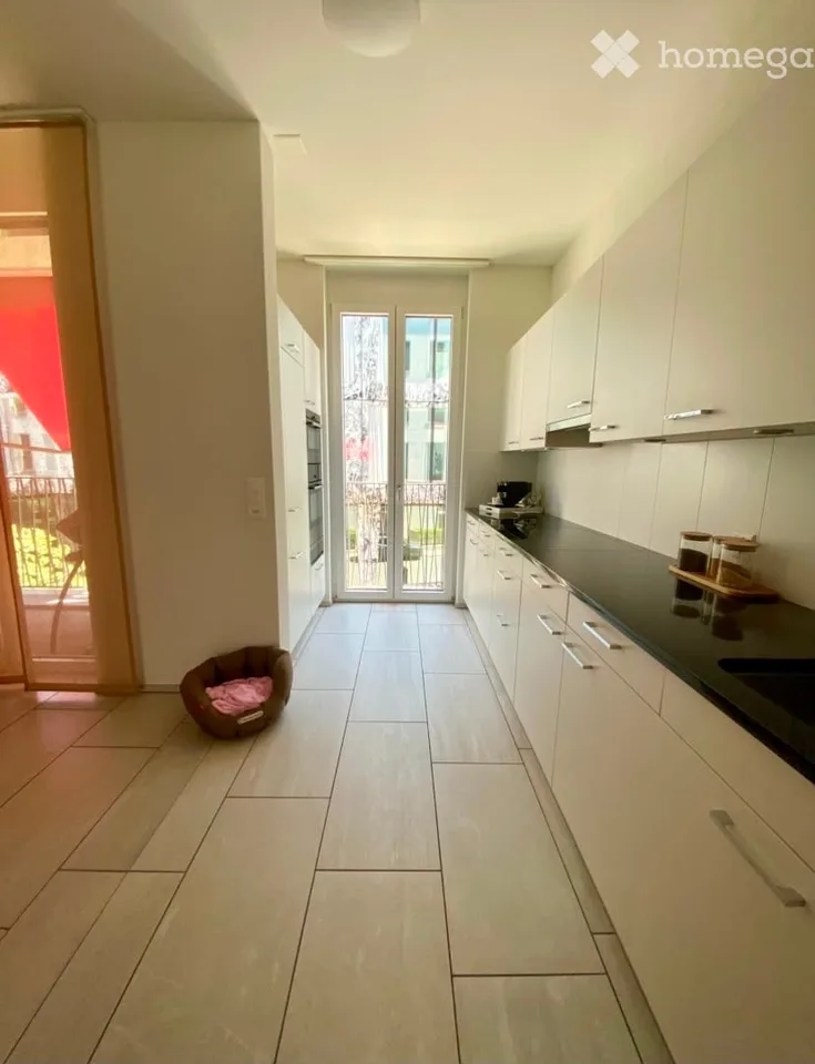 Moderne 4.5-Zimmer-Wohnung mit Balkon in Wallisellen