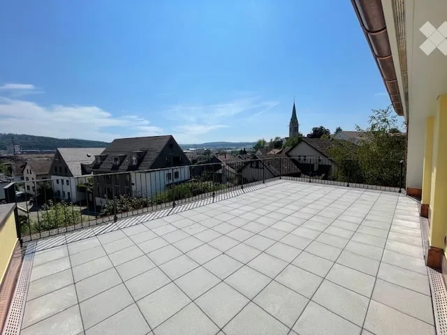 3,5-Zimmerwohnung mit Dachterrasse und Cheminée - 'OBERI Central' - W11